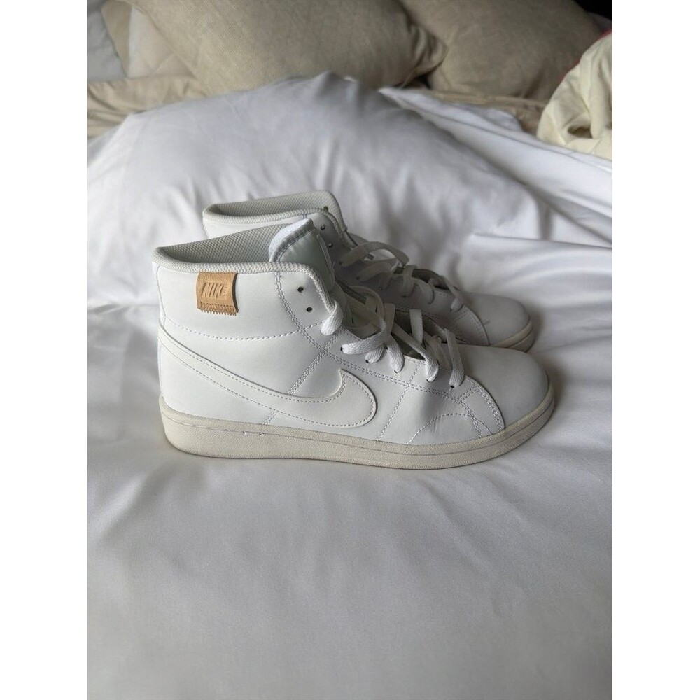Nike White High-Top Sneakers; Size 9.5W Great Condition